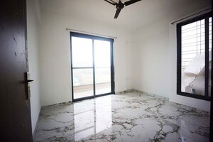 Room in 2 BHK Apartment at Mundhwa – for Sale
