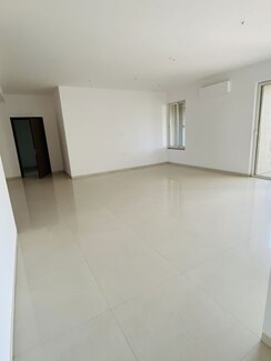 4 BHK + Prayer Room,Servant Room,Study Room,Extra Room,Store Room Apartment For Sale in Estado Presidential Phase II