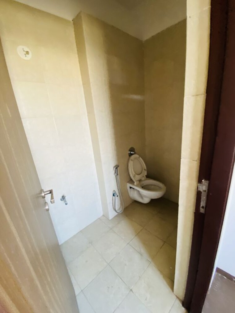 Bathroom, estado-presidential-phase-ii 4 Bedroom 3800 Sq.Ft. Apartment In Ravet Pune 10554072