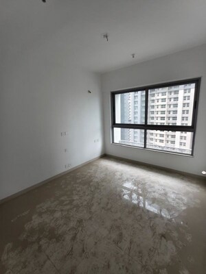 Bedroom in 1 BHK Apartment at Kalpataru Immensa, Kolshet Road – for Sale