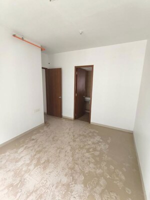 Bedroom in 1 BHK Apartment at Kalpataru Immensa, Kolshet Road – for Sale
