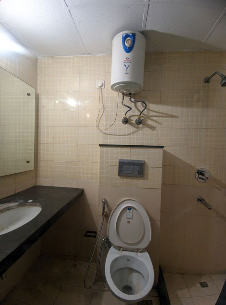 Bathroom, eros-kenwood-tower 2 Bedroom 1283 Sq.Ft. Apartment In Sector 39 Faridabad 10554101