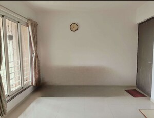 Room in 2 BHK Apartment at Puranik Rumah Bali, Ghodbunder Road – for Sale