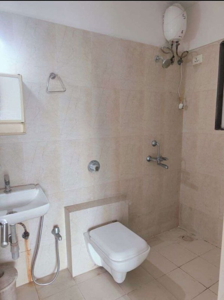 Bathroom, puranik-rumah-bali 2 Bedroom 596 Sq.Ft. Apartment In Ghodbunder Road Thane 10554103