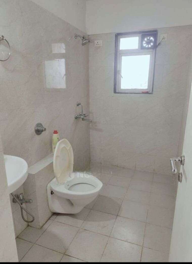 Bathroom, puranik-rumah-bali 2 Bedroom 596 Sq.Ft. Apartment In Ghodbunder Road Thane 10554103