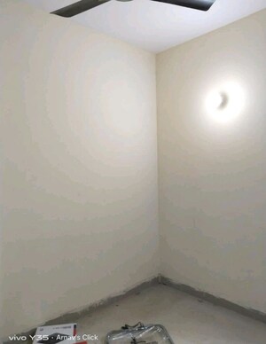 Room in 1 BHK Apartment at Mu 2 Greater Noida – for Sale