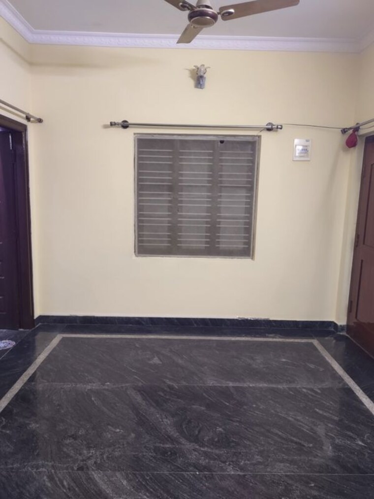 Room, nri layout 2 Bedroom 1200 Sq.Ft. Independent House In Nri Layout Bangalore 10554184