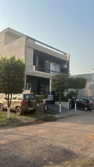 5 BHK Villa – Exterior View View at Ambala Highway - for Sale