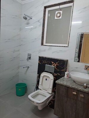 Team Area in 3 BHK Builder Floor at Ansal Plaza Sector-23, Sector 23 – for Rent