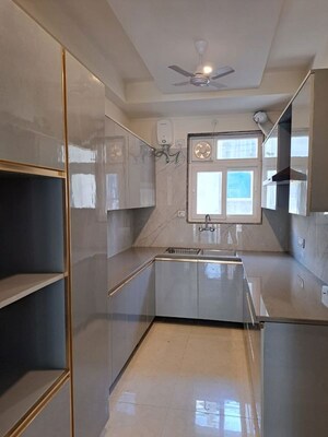Kitchen in 3 BHK Builder Floor at Ansal Plaza Sector-23, Sector 23 – for Rent