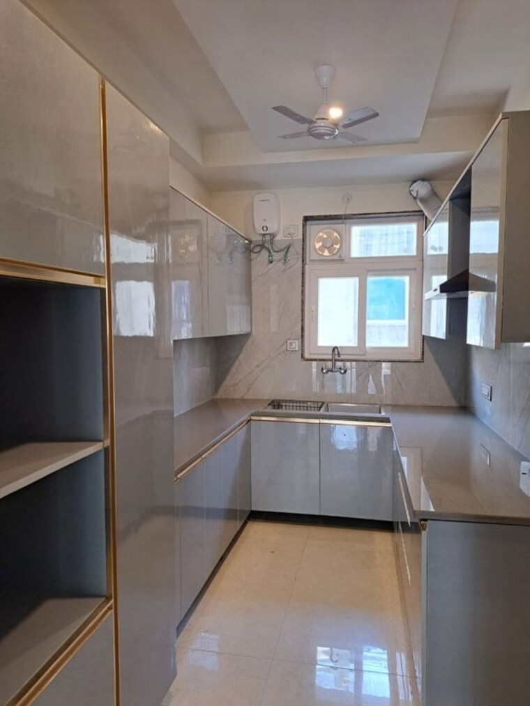 Kitchen, ansal-plaza-sector-23 3 Bedroom 3000 Sq.Ft. Builder Floor In Sector 23 Gurgaon 10554189