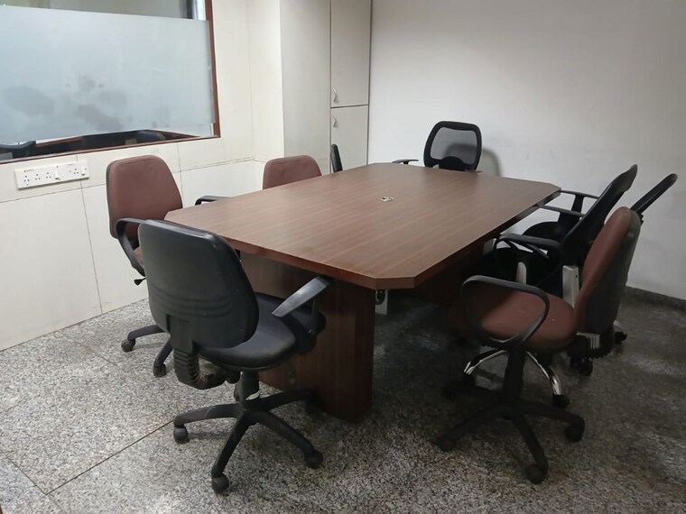 Team Area, trade-link Commercial Office Space 1850 Sq.Ft. In Lower Parel Mumbai 10554207