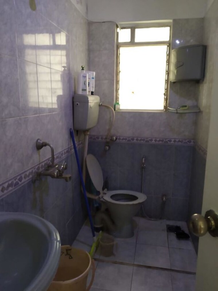 Bathroom, aditya-nisarg-palms 3 Bedroom 1297 Sq.Ft. Apartment In Bavdhan Pune 10554198