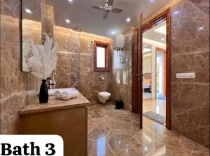 Living Room in 5 BHK Apartment at South Extension ii – for Rent