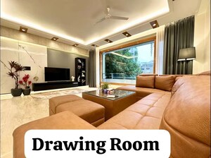 Living Room in 5 BHK Apartment at South Extension ii – for Rent