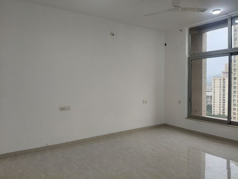 Room, hiranandani-estate-pelican 3 Bedroom 1000 Sq.Ft. Apartment In Ghodbunder Road Thane 10554231