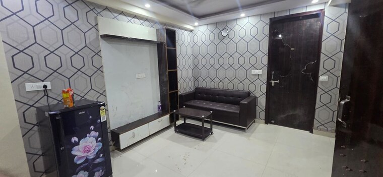 Team Area, kings-tower-sector-49 1 Bedroom 500 Sq.Ft. Builder Floor In Sector 49 Noida 10554265