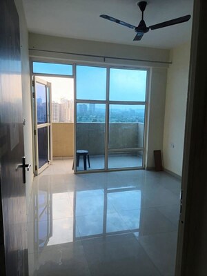 Room in 2 BHK Apartment at Pyramid Midtown, Sector 59 – for Sale