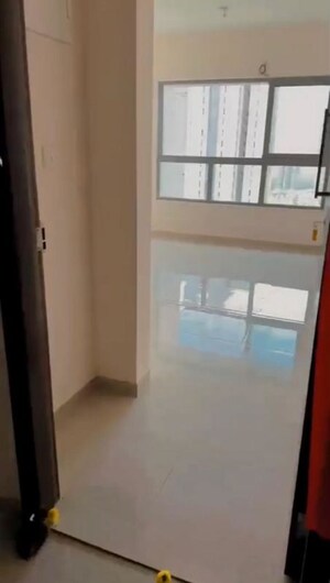 Room in 1.5 BHK Apartment at Piramal Vaikunth, Balkum Pada – for Rent