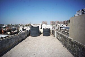 Parking in 3 BHK Independent House at Khokhara – for Sale