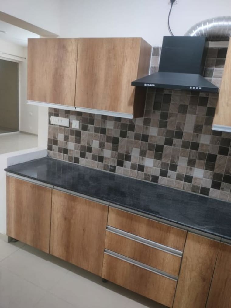 Kitchen, prateek-grand-city 3.5 Bedroom 1795 Sq.Ft. Apartment In Siddharth Vihar Ghaziabad 10554312