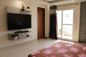 Room in 4 BHK Builder Floor at Malibu Town – for Sale
