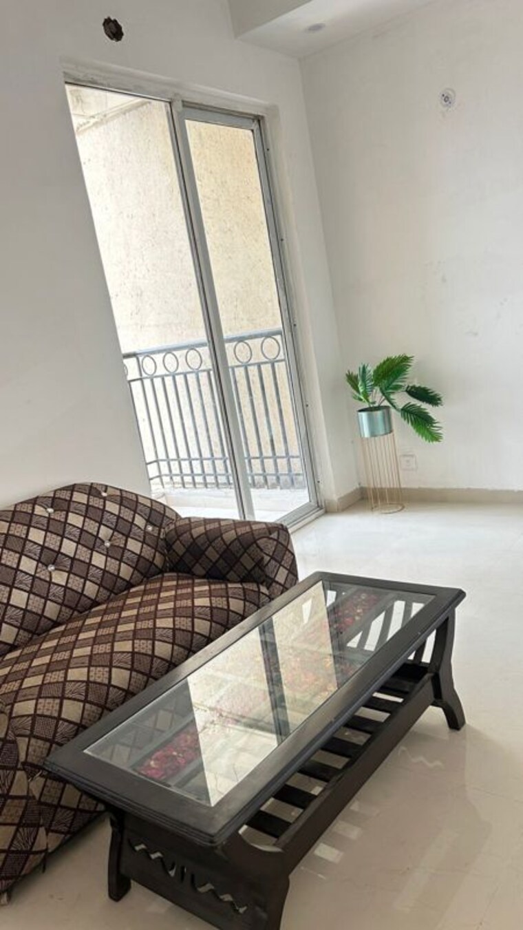 Living Room, prateek-grand-city 1.5 Bedroom 770 Sq.Ft. Apartment In Siddharth Vihar Ghaziabad 10554330
