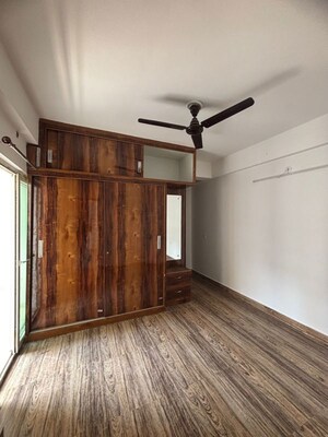 Room in 2.5 BHK Apartment at Fusion Homes, Tech Zone 4 Greater Noida – for Sale