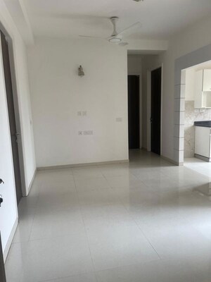 2 BHK Apartment For Rent in Arihant Abode, Sector 10 Greater Noida
