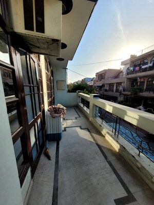 Balcony in 2 BHK Builder Floor at Sector 50 – for Rent