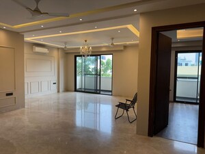 2 BHK Builder Floor For Rent in Sector 57