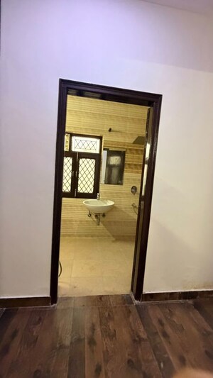 Room in 2 BHK Builder Floor at Sector 57 – for Rent
