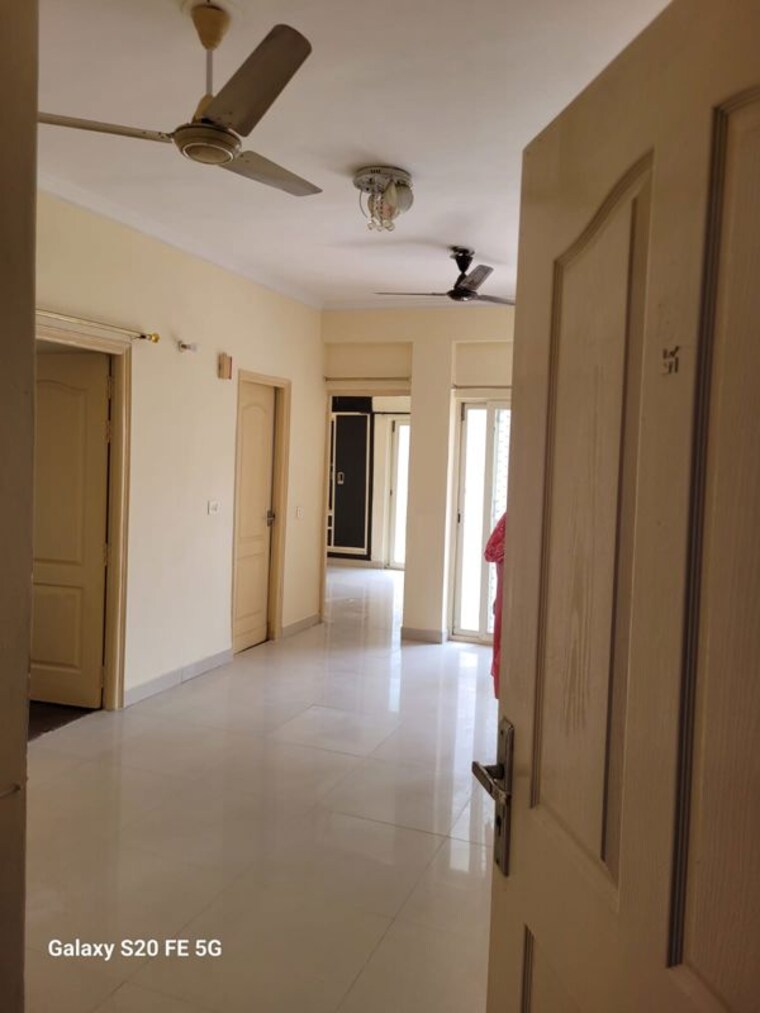 Room, maxblis-white-house 2 Bedroom 1185 Sq.Ft. Apartment In Sector 75 Noida 10552107