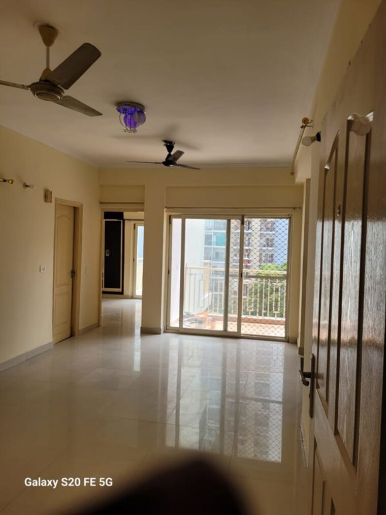 Room, maxblis-white-house 2 Bedroom 1185 Sq.Ft. Apartment In Sector 75 Noida 10552107