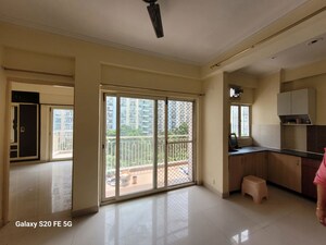 Room in 2 BHK Apartment at Maxblis White House, Sector 75 – for Rent
