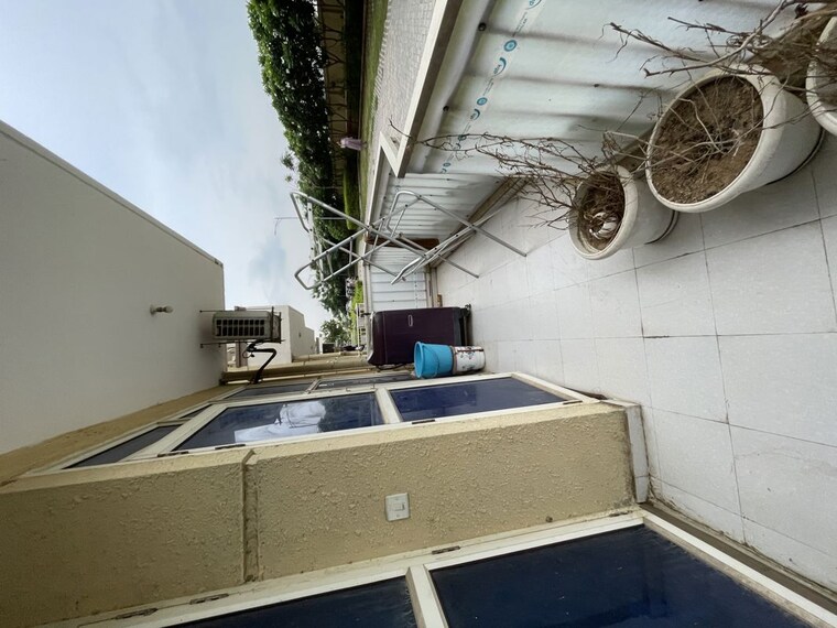 Team Area, pyramid-square-67a 2 Bedroom 710 Sq.Ft. Apartment In Sector 67 Gurgaon 10554392