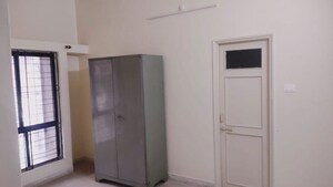 Room in  Office Space at Prabhat Road – for Rent