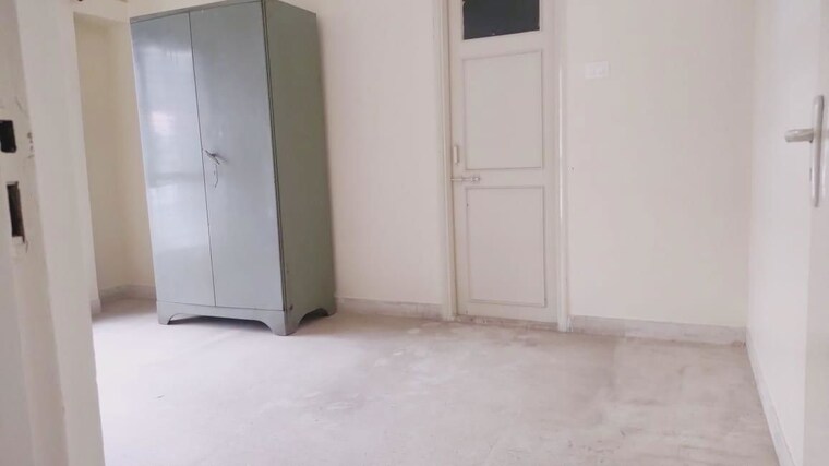 Room, prabhat road Commercial Office Space 1100 Sq.Ft. In Prabhat Road Pune 10554421
