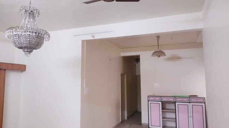 Room, prabhat road Commercial Office Space 1100 Sq.Ft. In Prabhat Road Pune 10554421