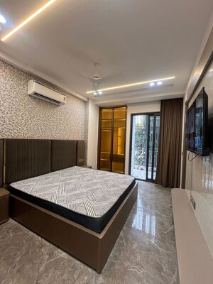 1 RK Builder Floor For Rent in Sector 55