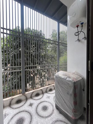Balcony in 1 RK Builder Floor at Sector 55 – for Rent