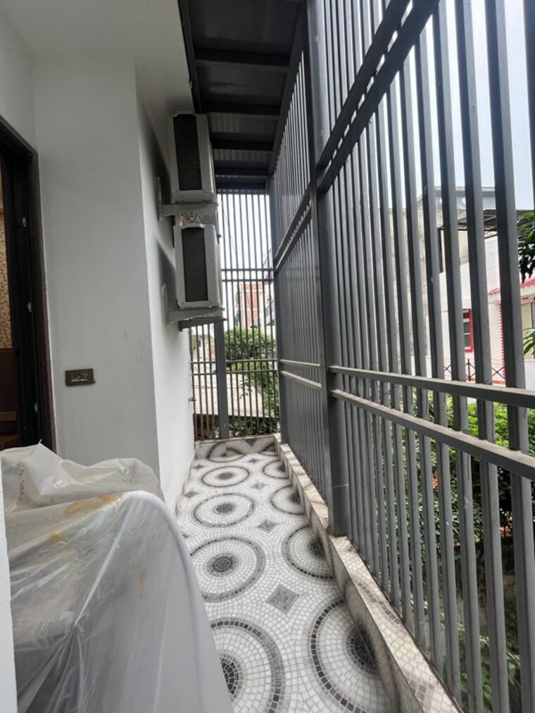 Balcony, sector 55 1 RK 240 Sq.Ft. Builder Floor In Sector 55 Gurgaon 10554429