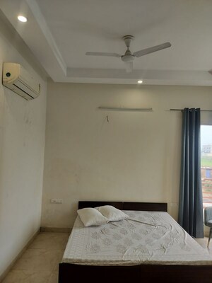 Bathroom in 1 BHK Builder Floor at Sector 82 – for Rent