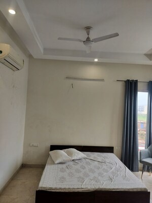 Bathroom in 1 BHK Builder Floor at Sector 82 – for Rent