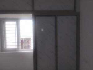 Room in 2 BHK Apartment at Abhinandana Concorde, Puppalaguda – for Rent