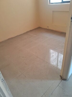 Room in 3 BHK Apartment at BPTP Park Elite Premium, Sector 84 – for Rent