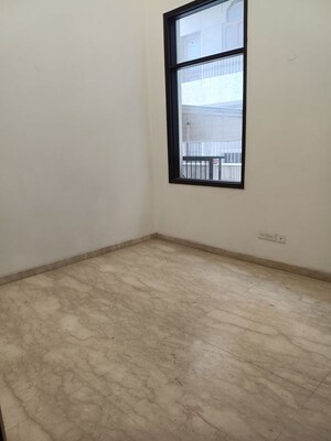 Room in 4 BHK Builder Floor at New Friends Colony – for Sale