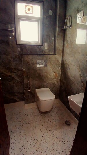 Bathroom in 1 RK Builder Floor at Sector 55 – for Rent