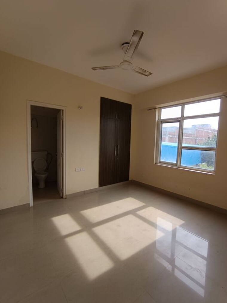 Room, shree-vardhman-mantra 2 Bedroom 800 Sq.Ft. Apartment In Sector 67 Gurgaon 10554508