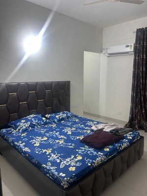 Bedroom in 2 BHK Apartment at Highland Park Chandigarh, Bhabat – for Rent